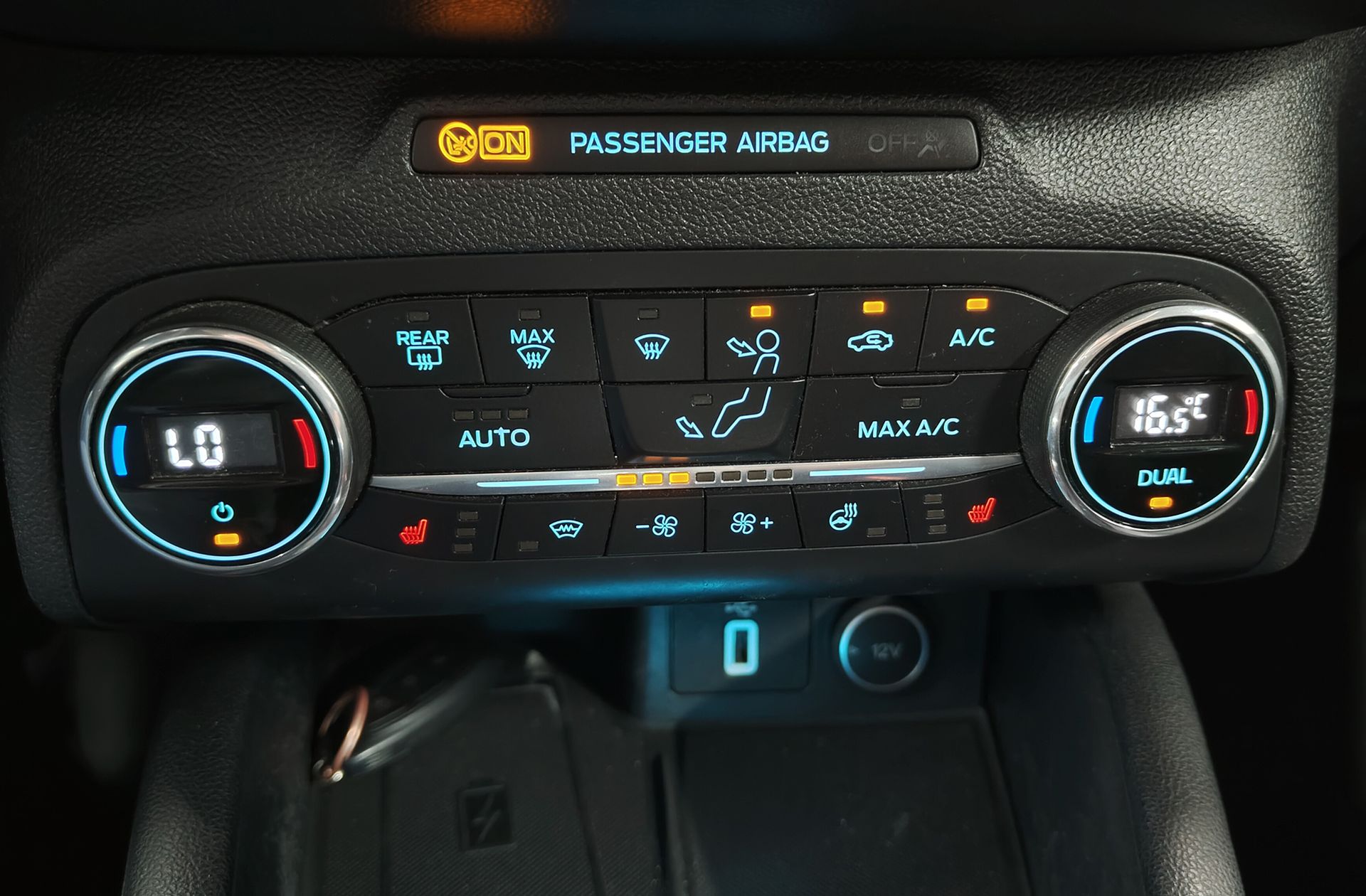 Ford Focus SportBreak 1.0 EcoBoost ST-Line ST-Line - foto 34