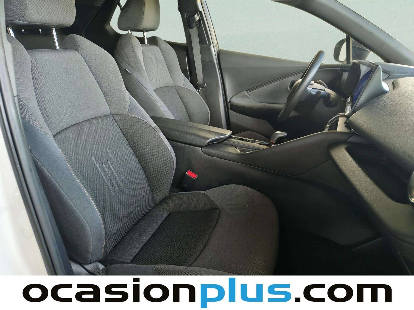 Toyota C-HR Toyota C-HR 1.8 125H Advance (122 CV) 2025