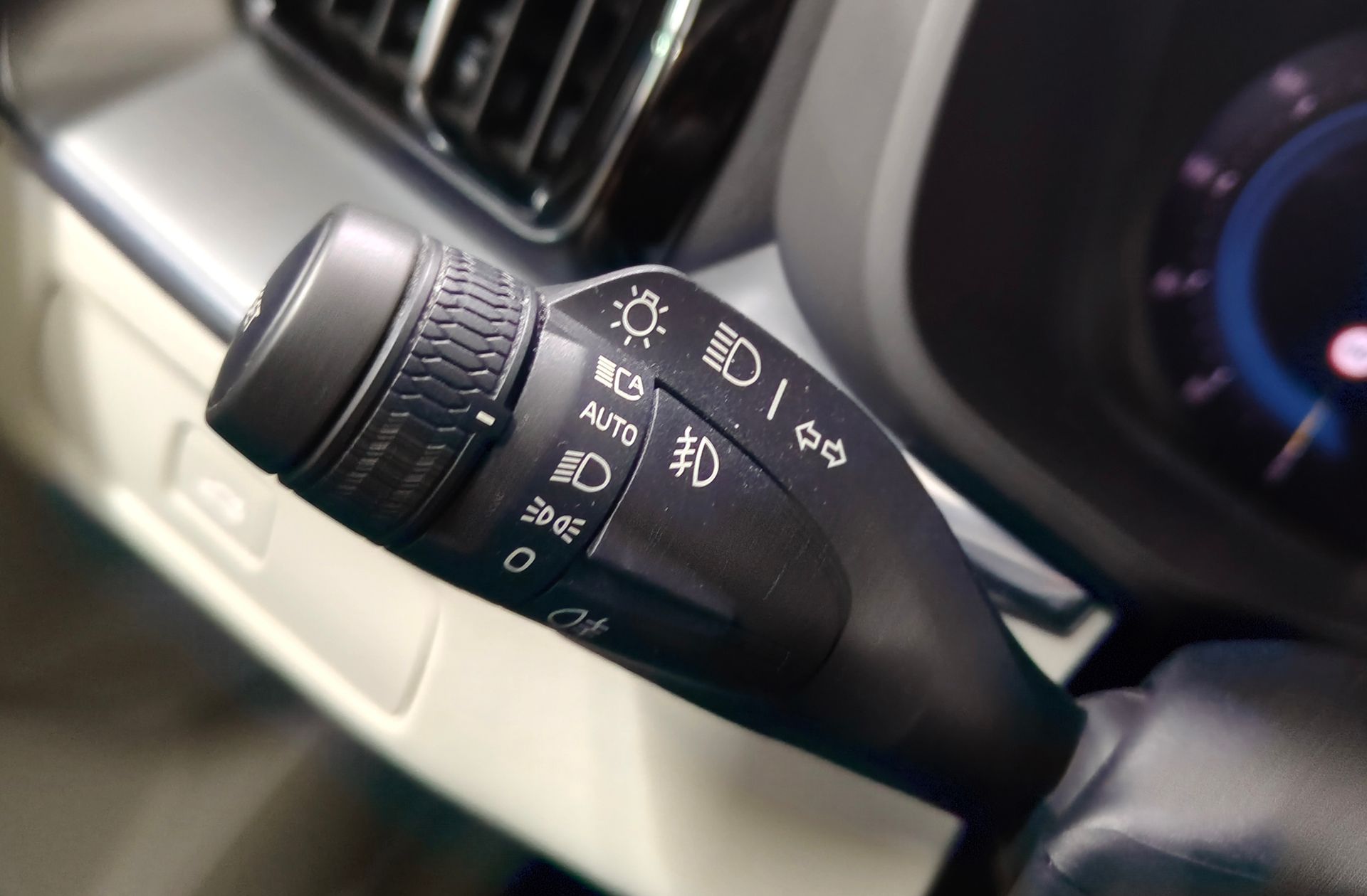 Volvo XC60 B4 D Core - foto 34