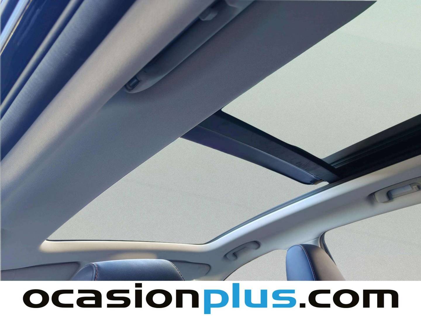 Extras y acabados del MG eHS MG eHS 1.5 T-GDI PHEV Luxury (258 CV)