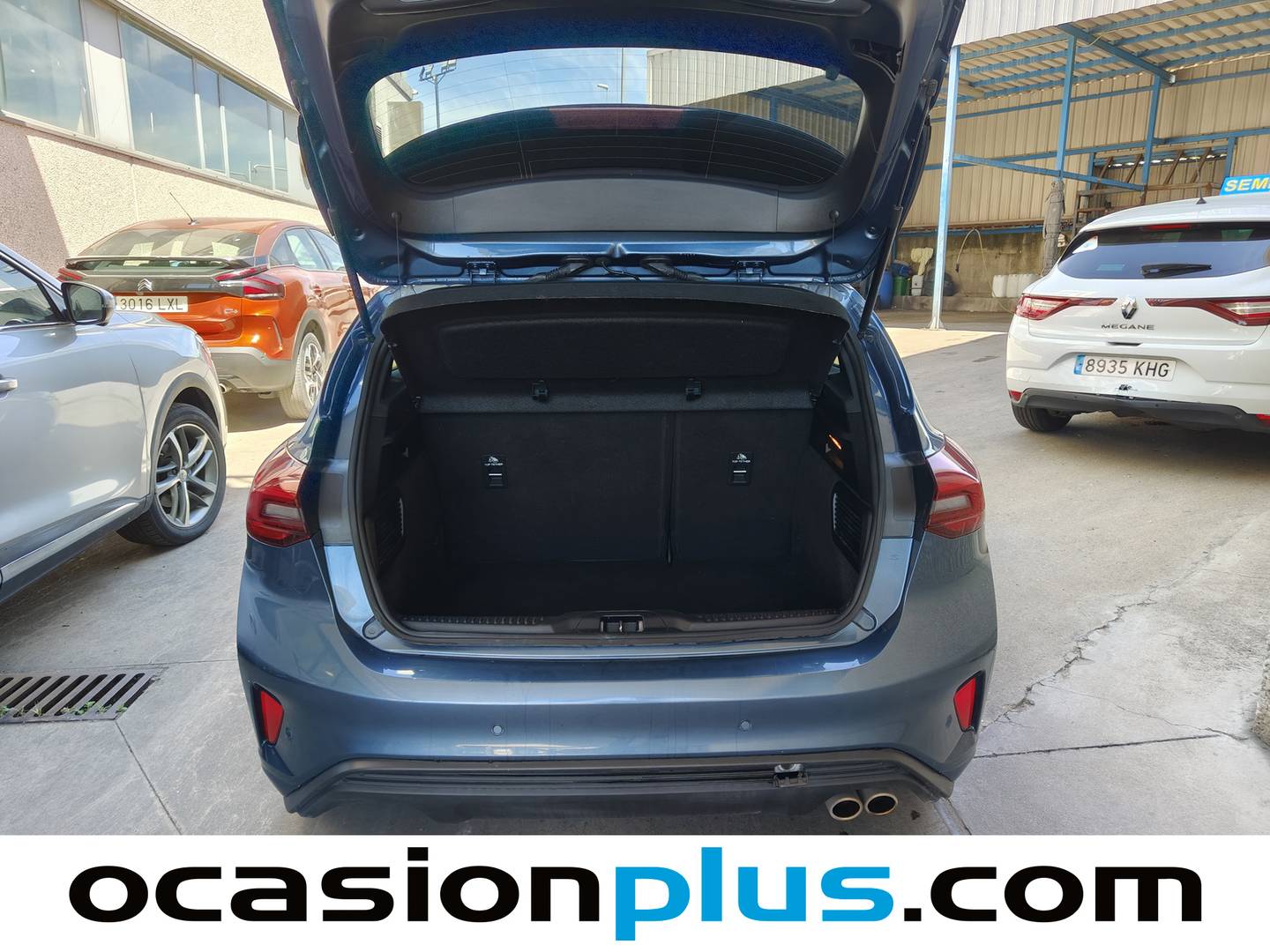 Fotos maletero Ford Focus Ford Focus 1.0 Ecoboost MHEV ST-Line Auto (155 CV)