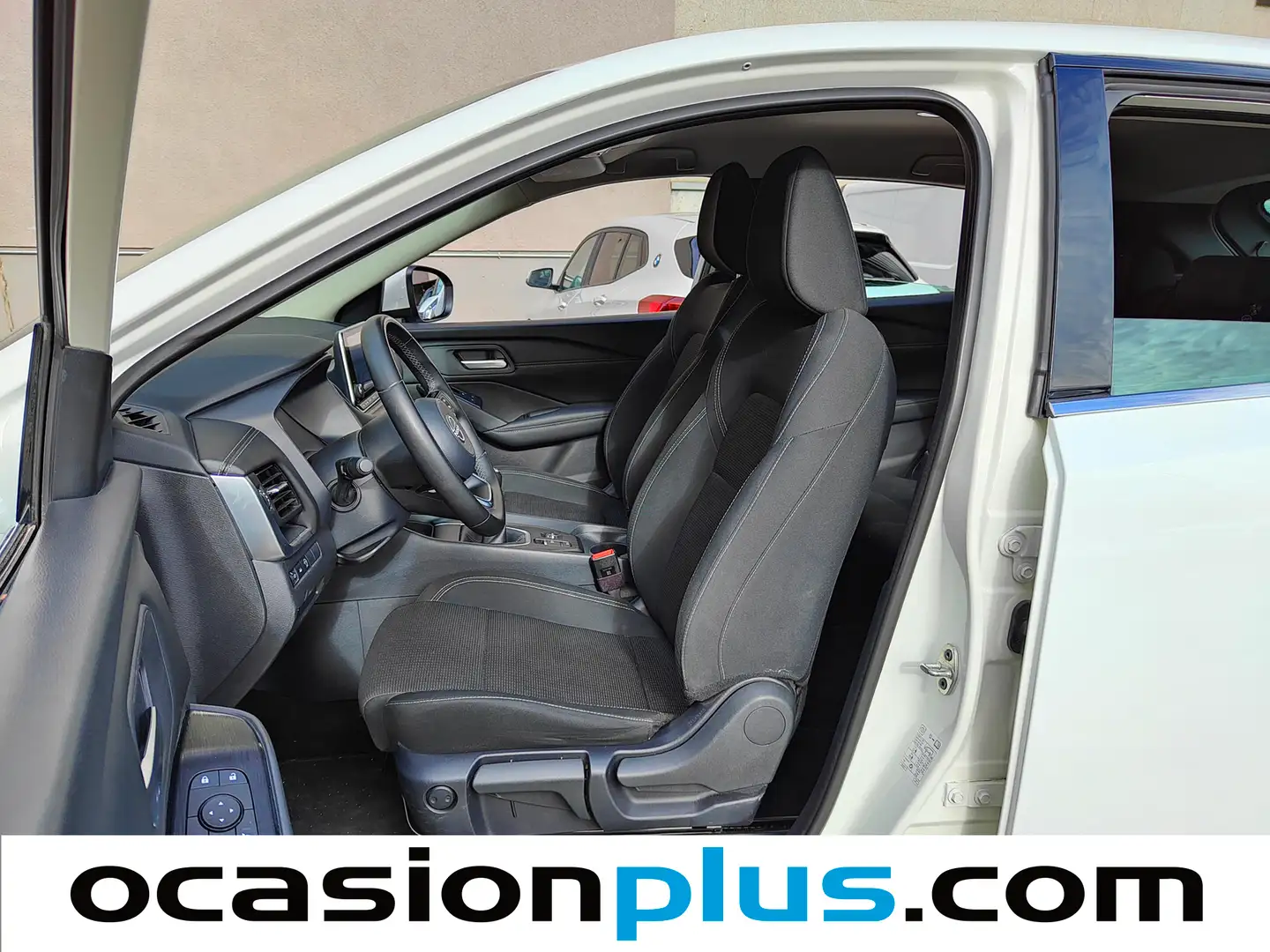 Foto Nissan QASHQAI Nissan Qashqai DIG-T 140 mHEV Acenta 4x2 (140 CV)