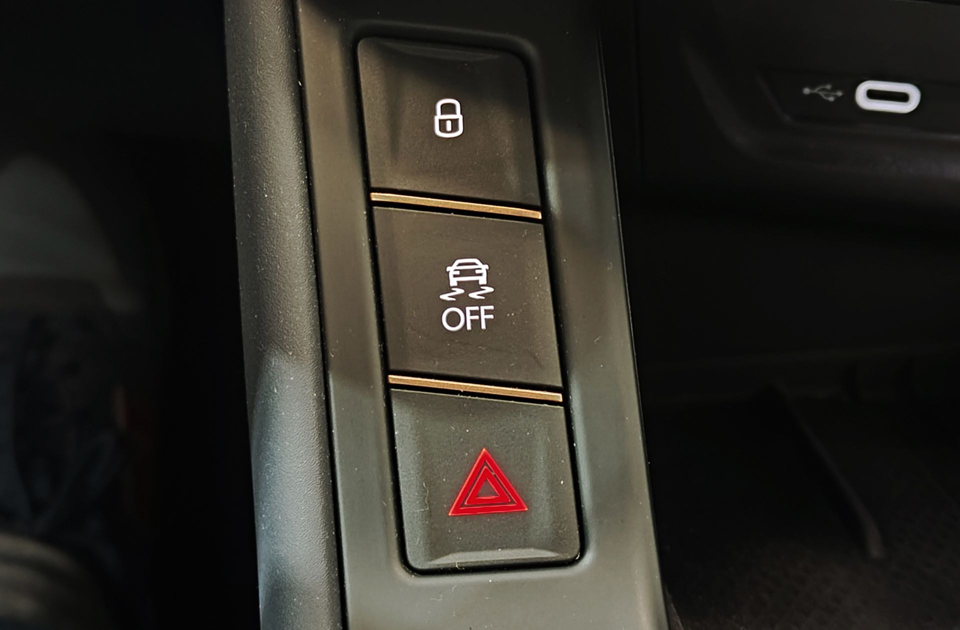 Cupra Terramar 1.5 eTSI DSG - foto 36