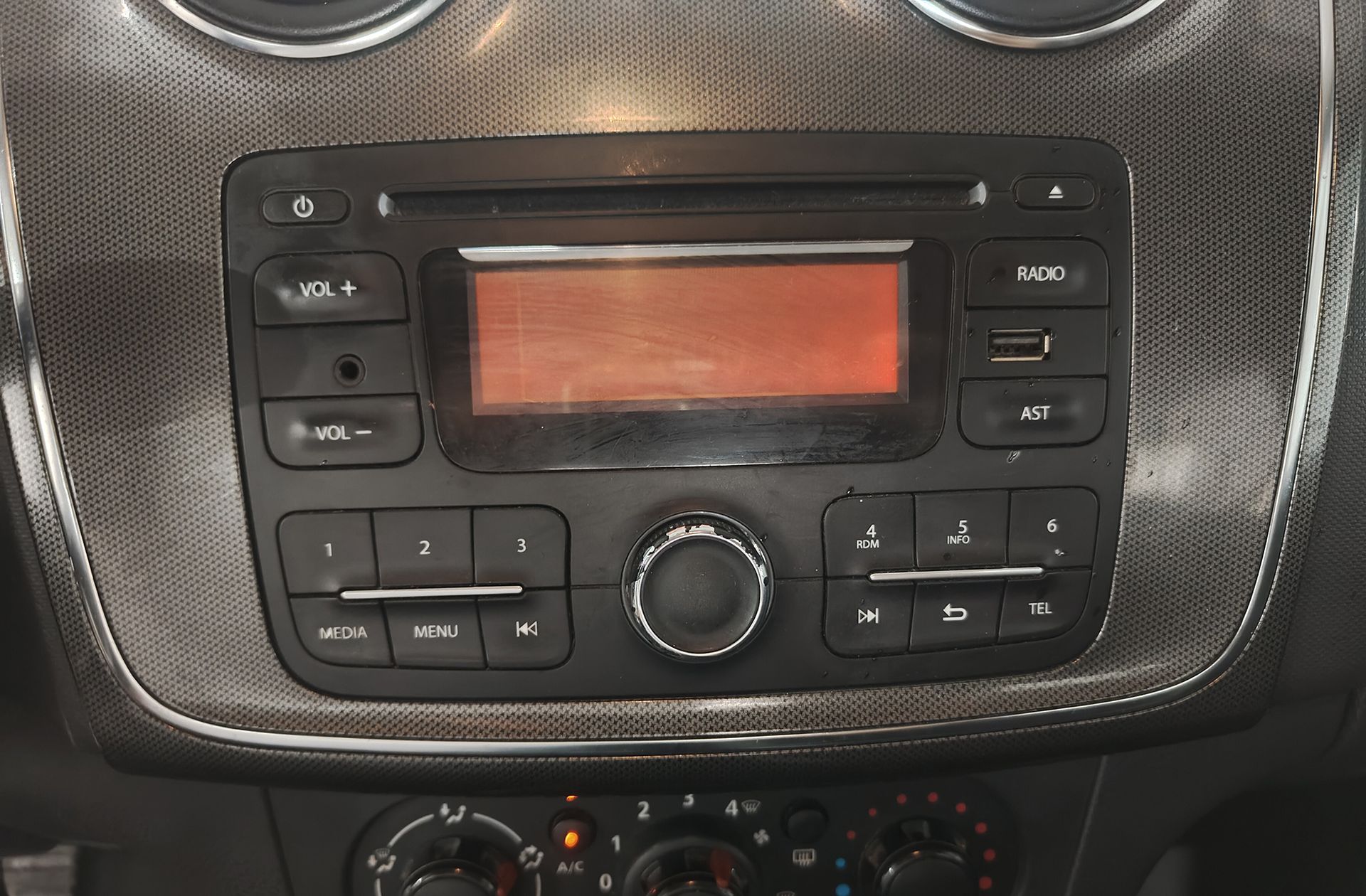 Dacia Sandero Stepway TCe - foto 22