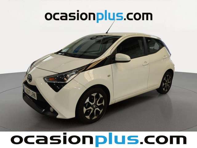 Toyota Aygo 1.0 70 x-play (72 CV) de segunda mano
