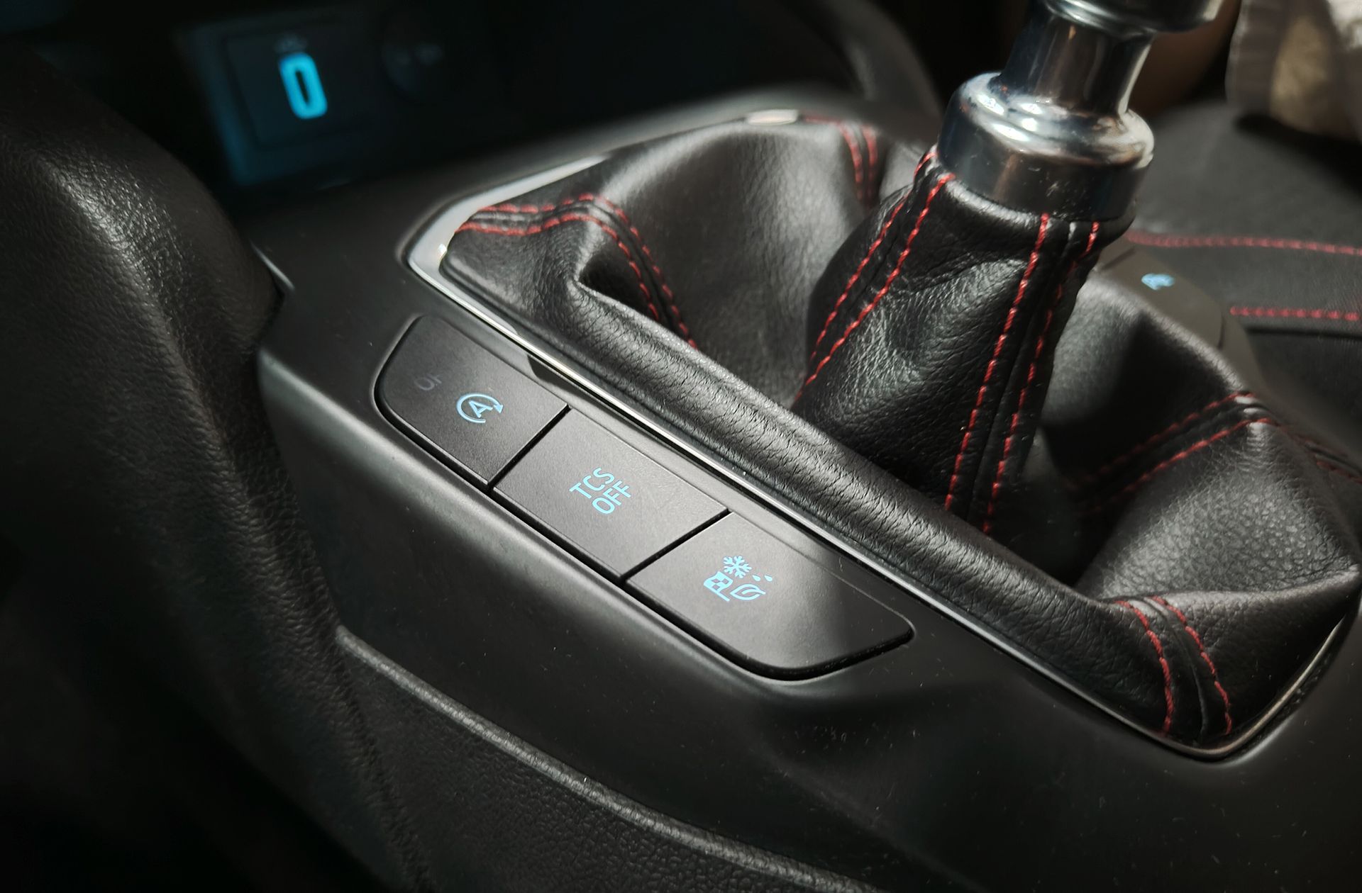 Ford Focus 1.0 EcoBoost ST-Line - foto 8