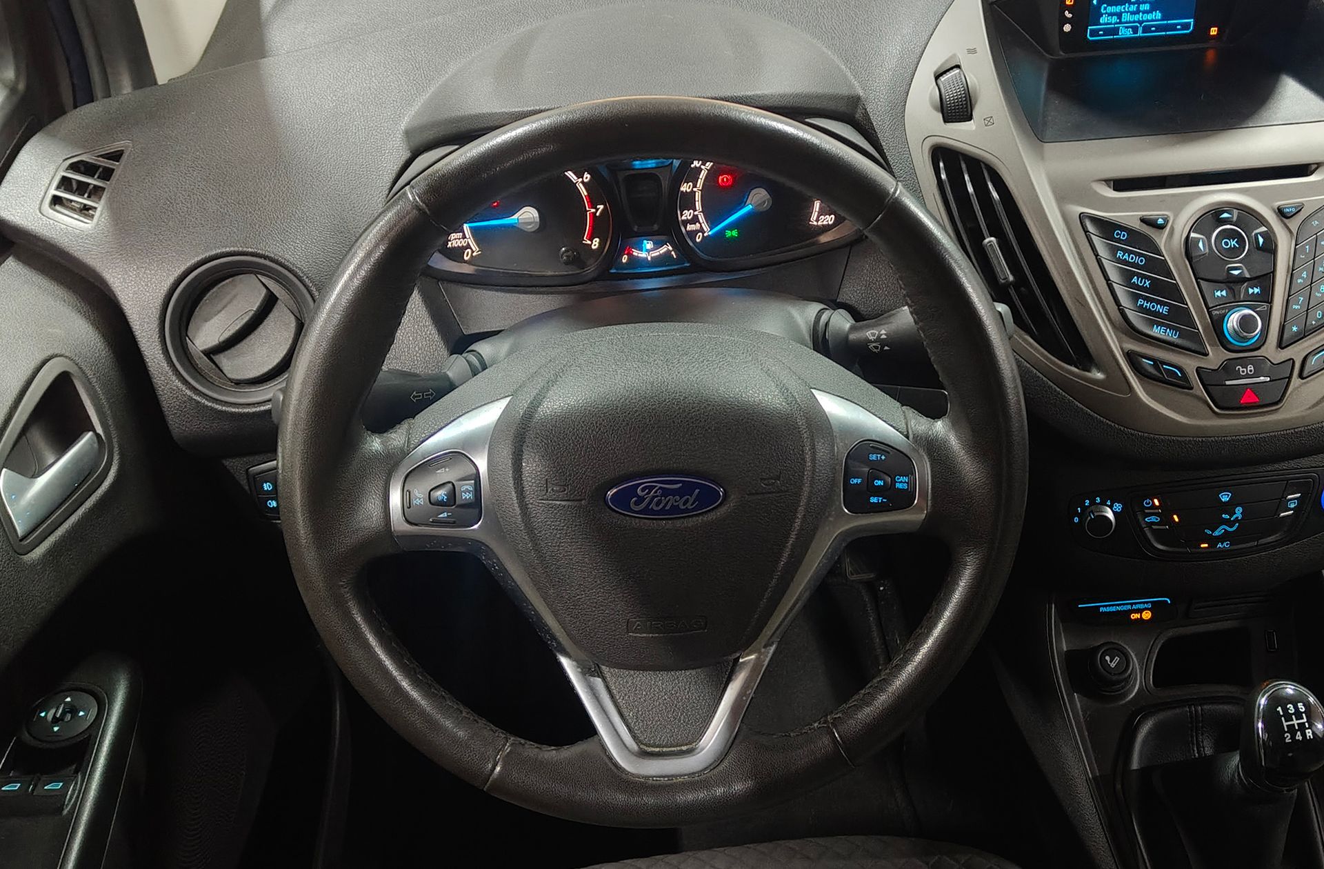 Ford Tourneo Courier 1.0 EcoBoost Trend - foto 18