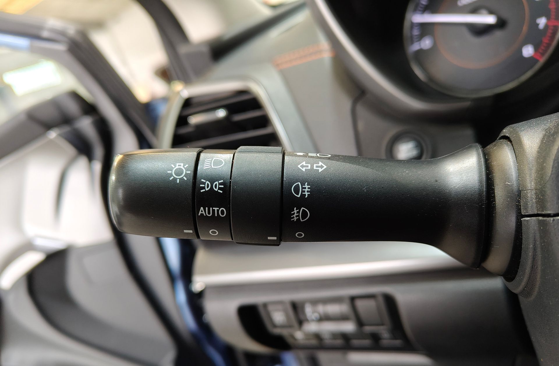 Subaru XV 2.0i Sport Plus CVT Lineartronic - foto 27