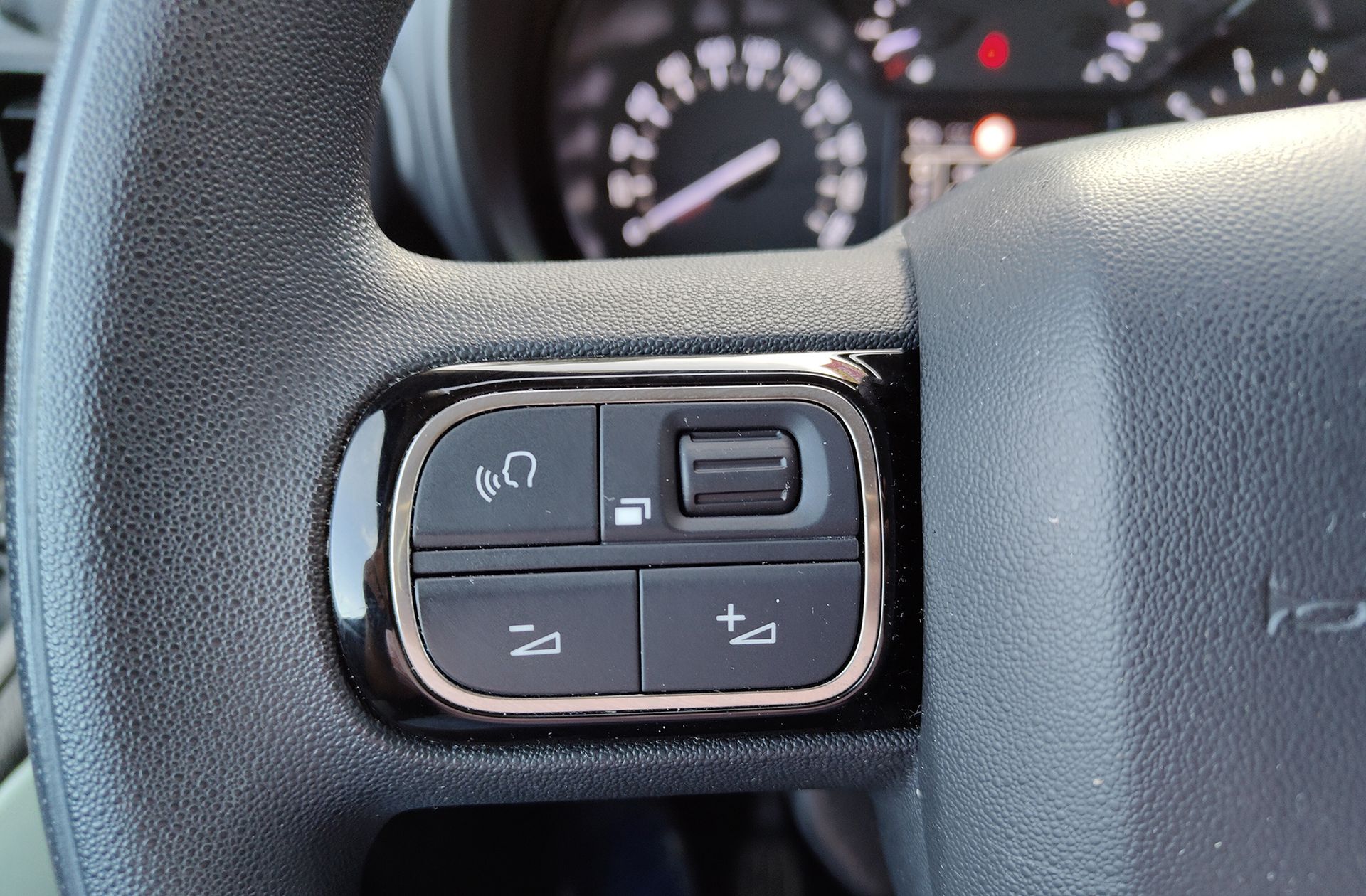 Citroën Berlingo Combi BlueHDi 100 Talla M 100 Años - foto 23