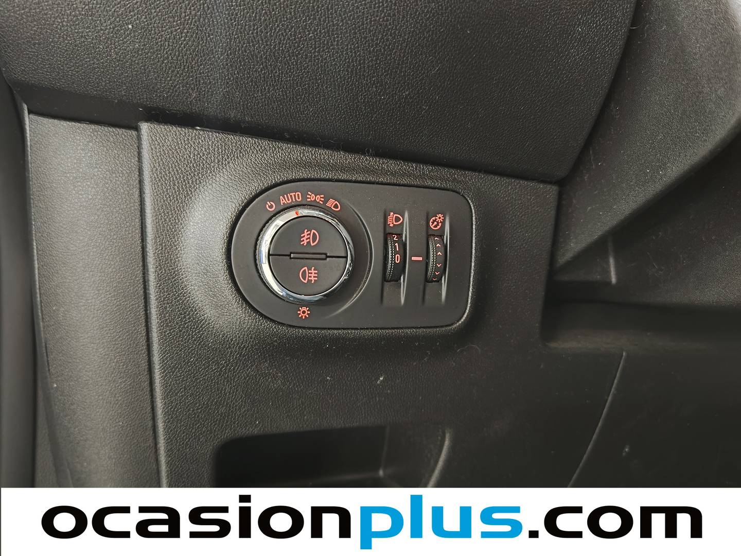Extras del Opel Corsa Opel Corsa 1.4 Turbo S&S Design Line (100 CV)