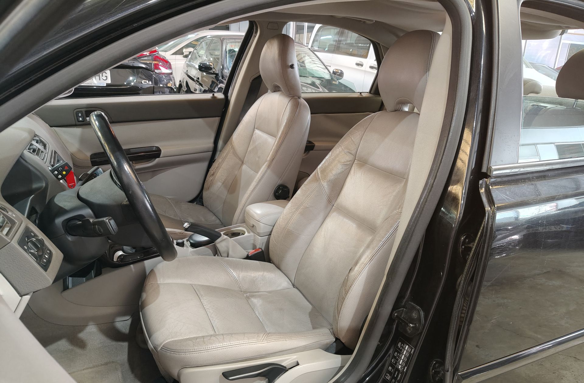 Volvo S40 1.8 Momentum - foto 8
