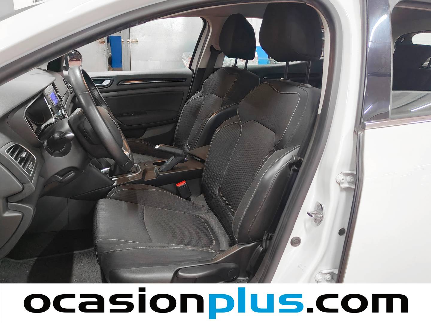 Foto asientos delanteros Renault Mégane Renault Megane Intens Energy TCe (100 CV)