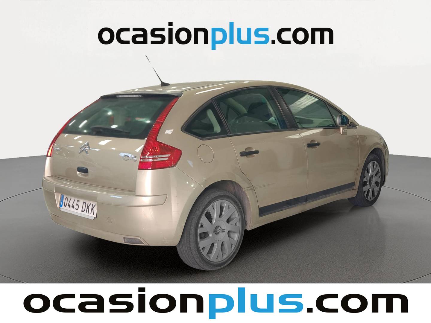 Foto trasera Citroën C4 Citroën C4 1.4 16v SX (90 CV) derecha