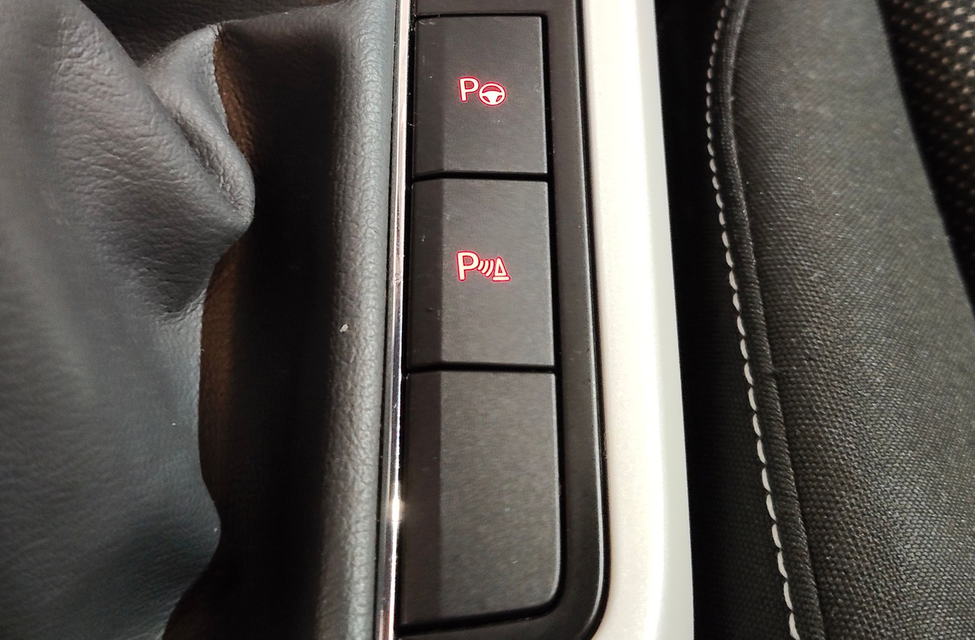 SEAT Arona 1.0 TSI Xcellence - foto 10