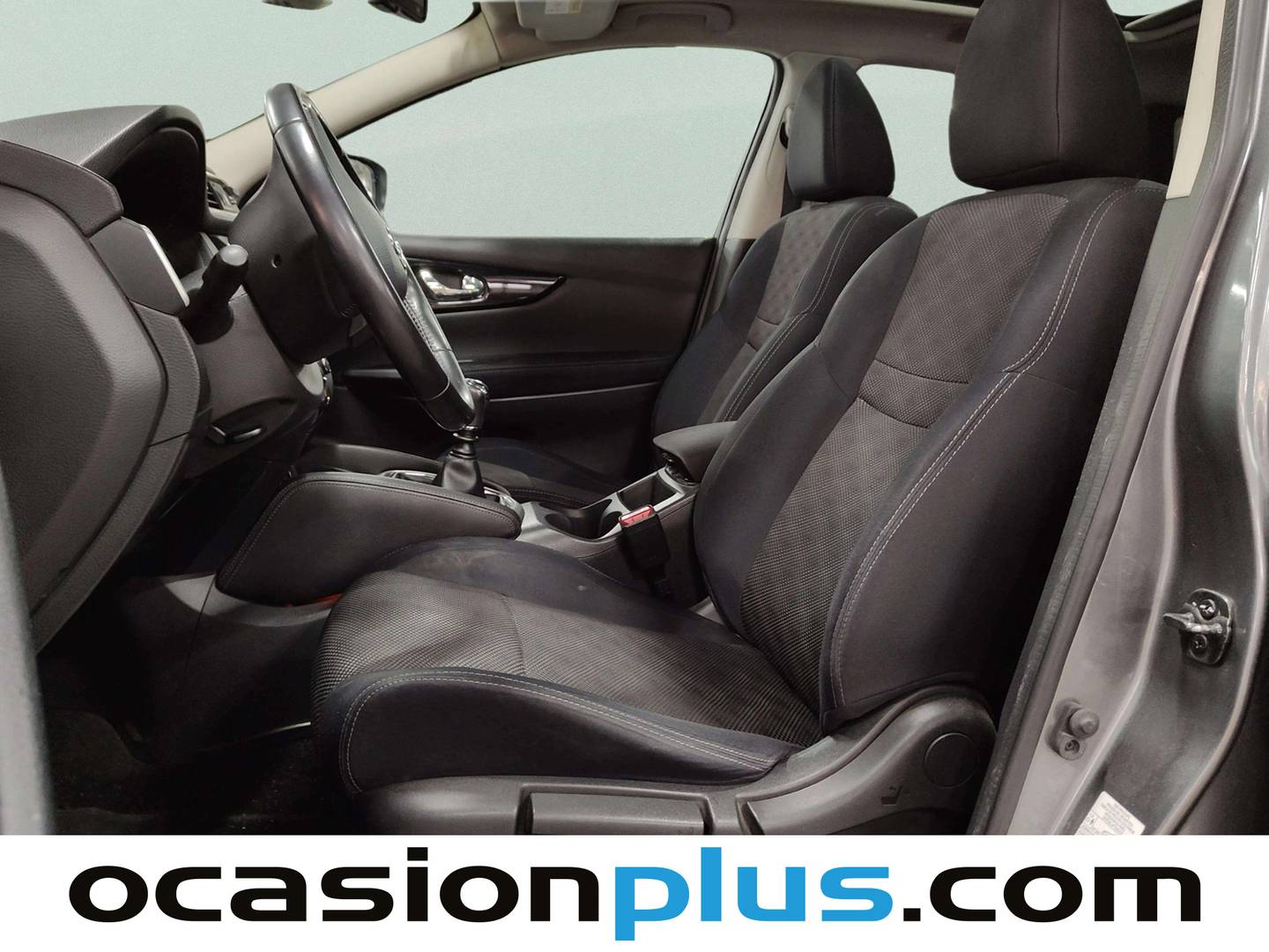 Foto asientos delanteros Nissan QASHQAI Nissan Qashqai 1.2 DIG-T S&S 360 S 4x2 (115 CV)