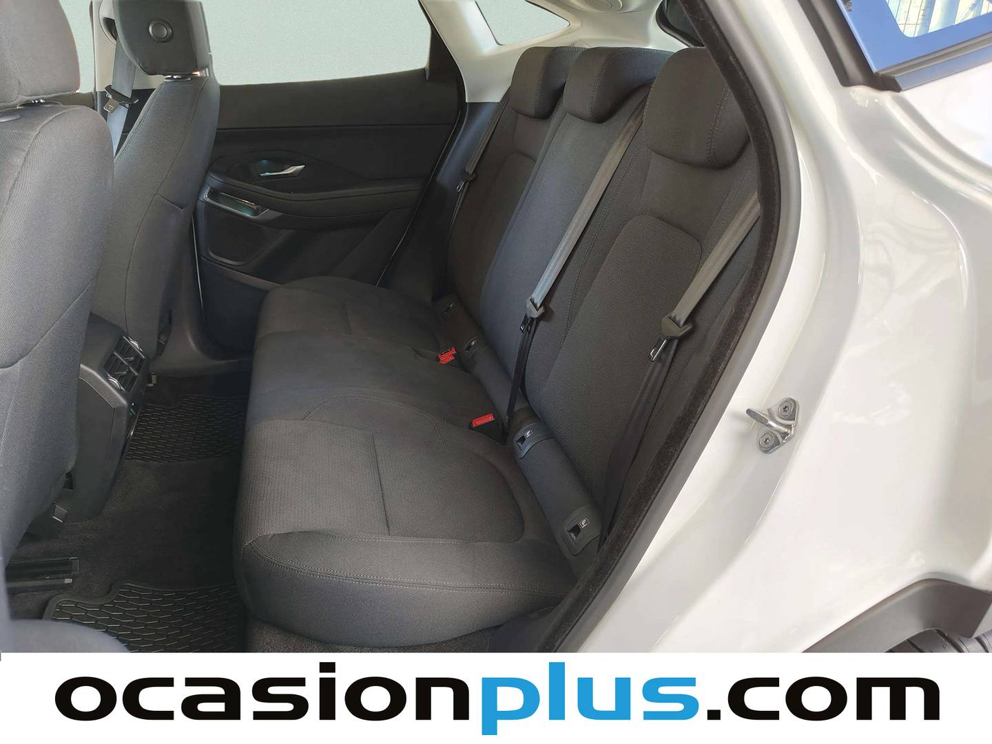 Foto asientos traseros Jaguar E-Pace Jaguar E-PACE 2.0D (150 CV)
