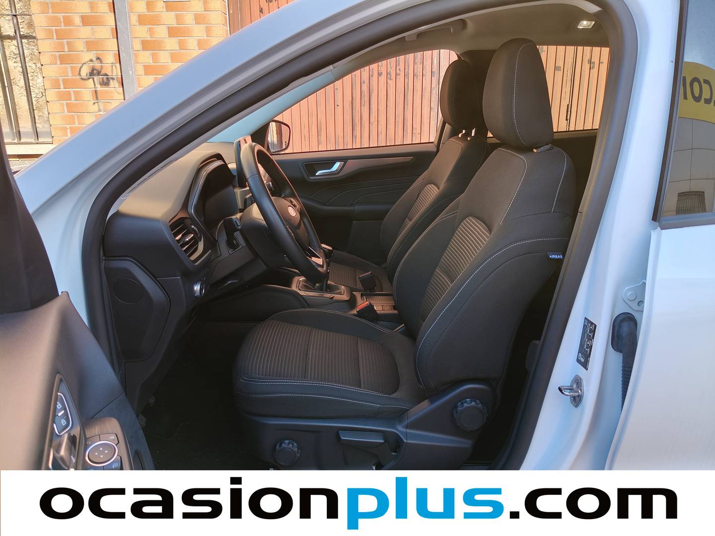 Foto Ford Kuga Ford Kuga 1.5 EcoBlue Titanium (120 CV)