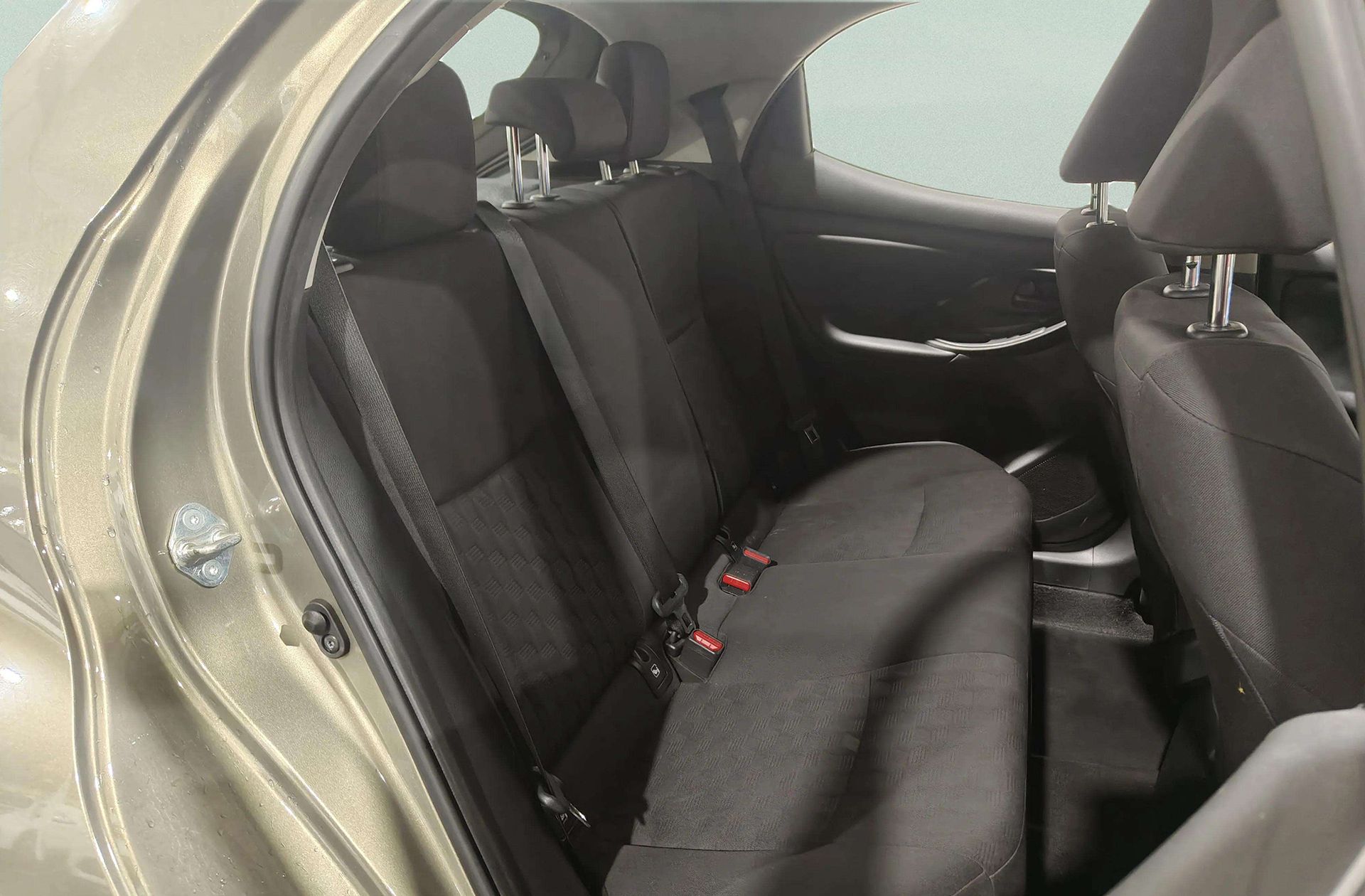 Toyota Yaris 1.5 S-Edition - foto 19