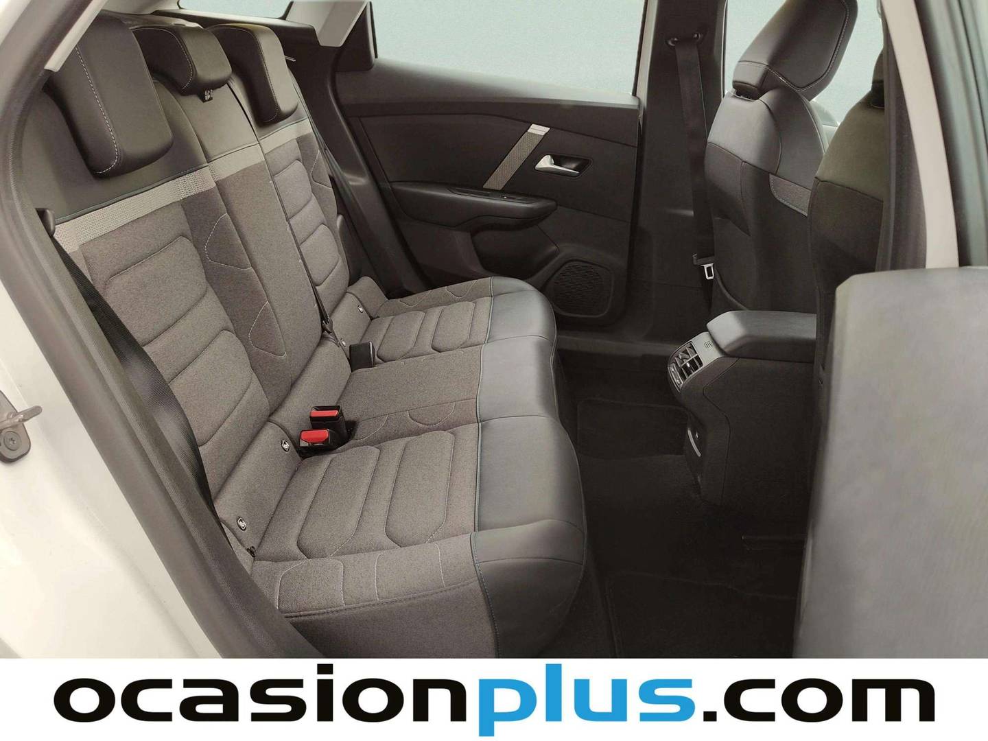 Foto asientos traseros Citroën C4 Citroën C4 BlueHDi 130 S&S Plus EAT8 (131 CV)