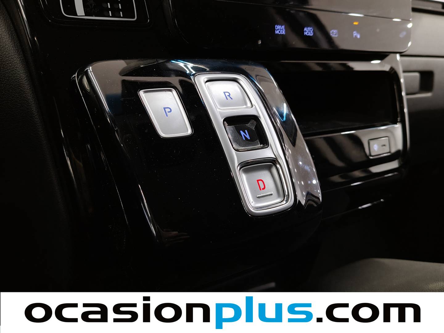 Hyundai Staria Hyundai Staria 2.2 CRDI Tecno 9S Auto (177 CV) 9 Plazas de segunda mano