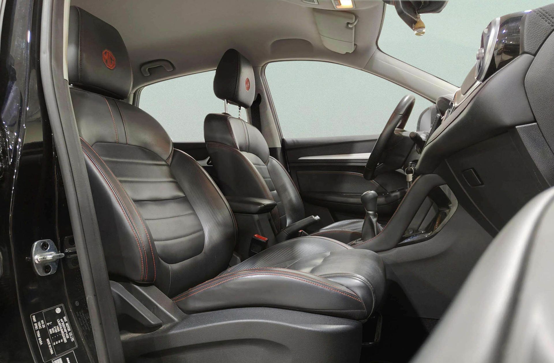 MG ZS 1.5 Luxury - foto 22