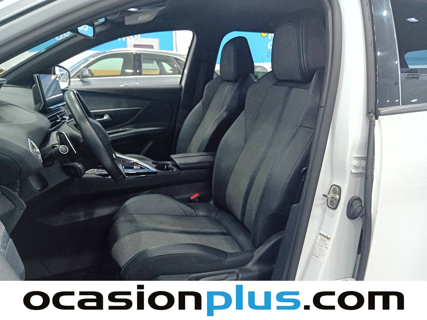 Foto Peugeot 3008 Hybrid Peugeot 3008 Hybrid 300 Allure Pack e-EAT8 (300 CV)