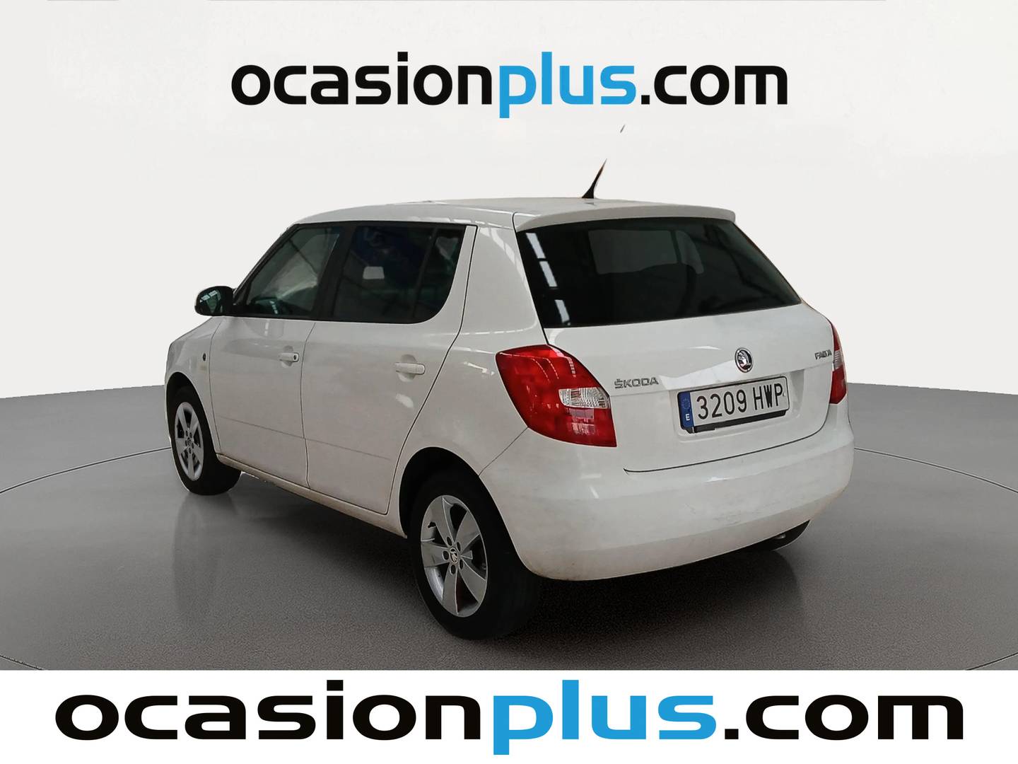 Foto trasera Skoda Fabia Skoda Fabia 1.6 TDI Fresh (75 CV) izquierda
