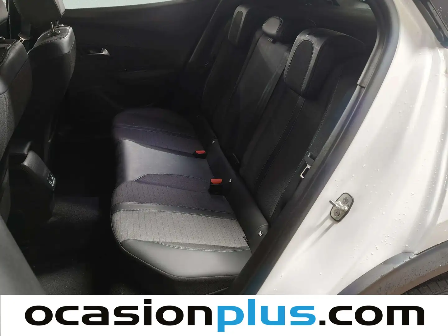 Foto Peugeot 2008 Peugeot 2008 PureTech 100 S&S Allure Pack (100 CV)