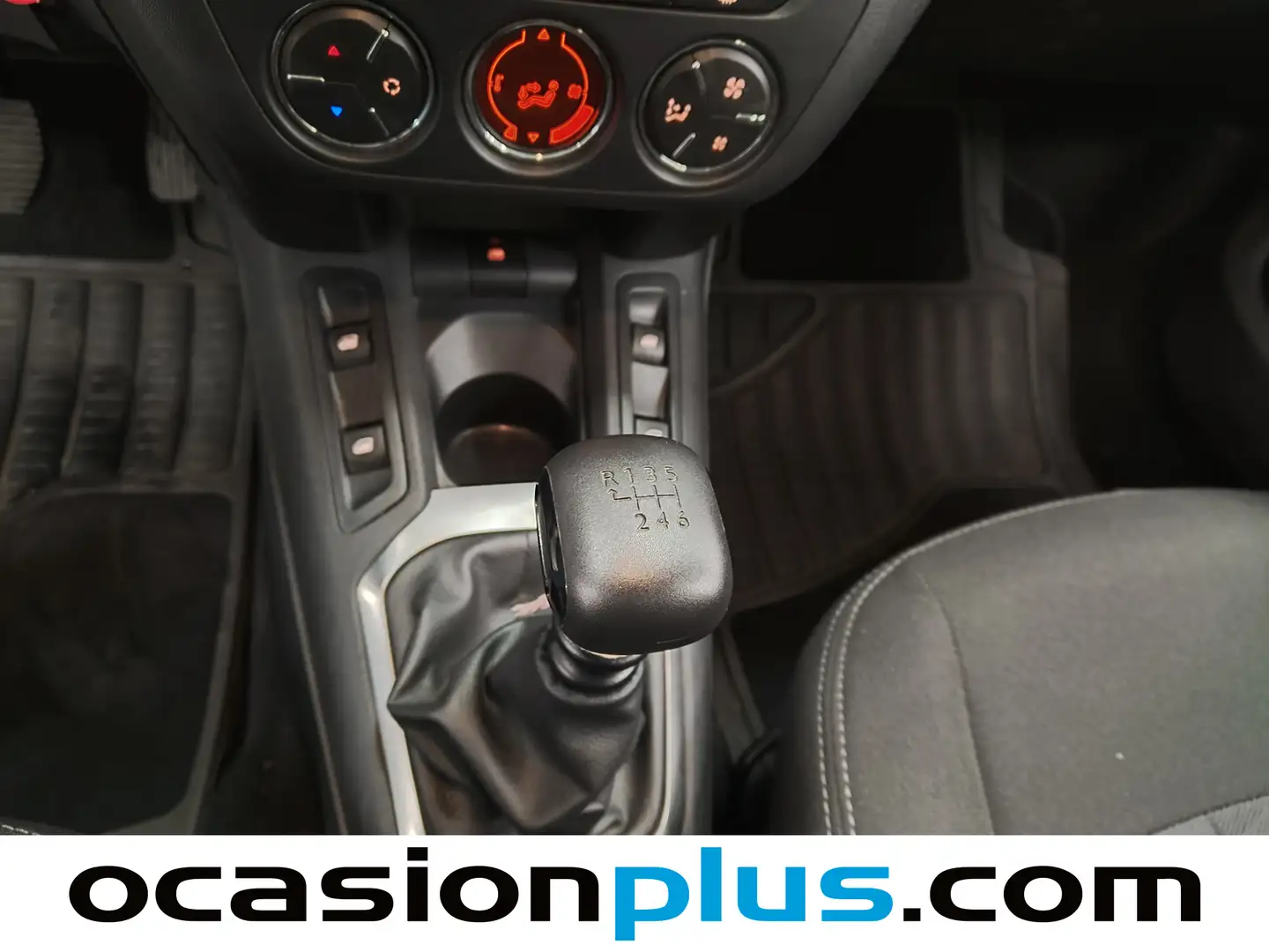 Foto Citroën C-Elysée Citroen C-Elysee BlueHDi 100 Shine (102 CV)