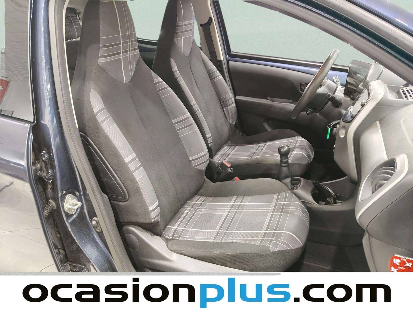 Foto Peugeot 108 Peugeot 108 1.2 PureTech Active (82 CV)