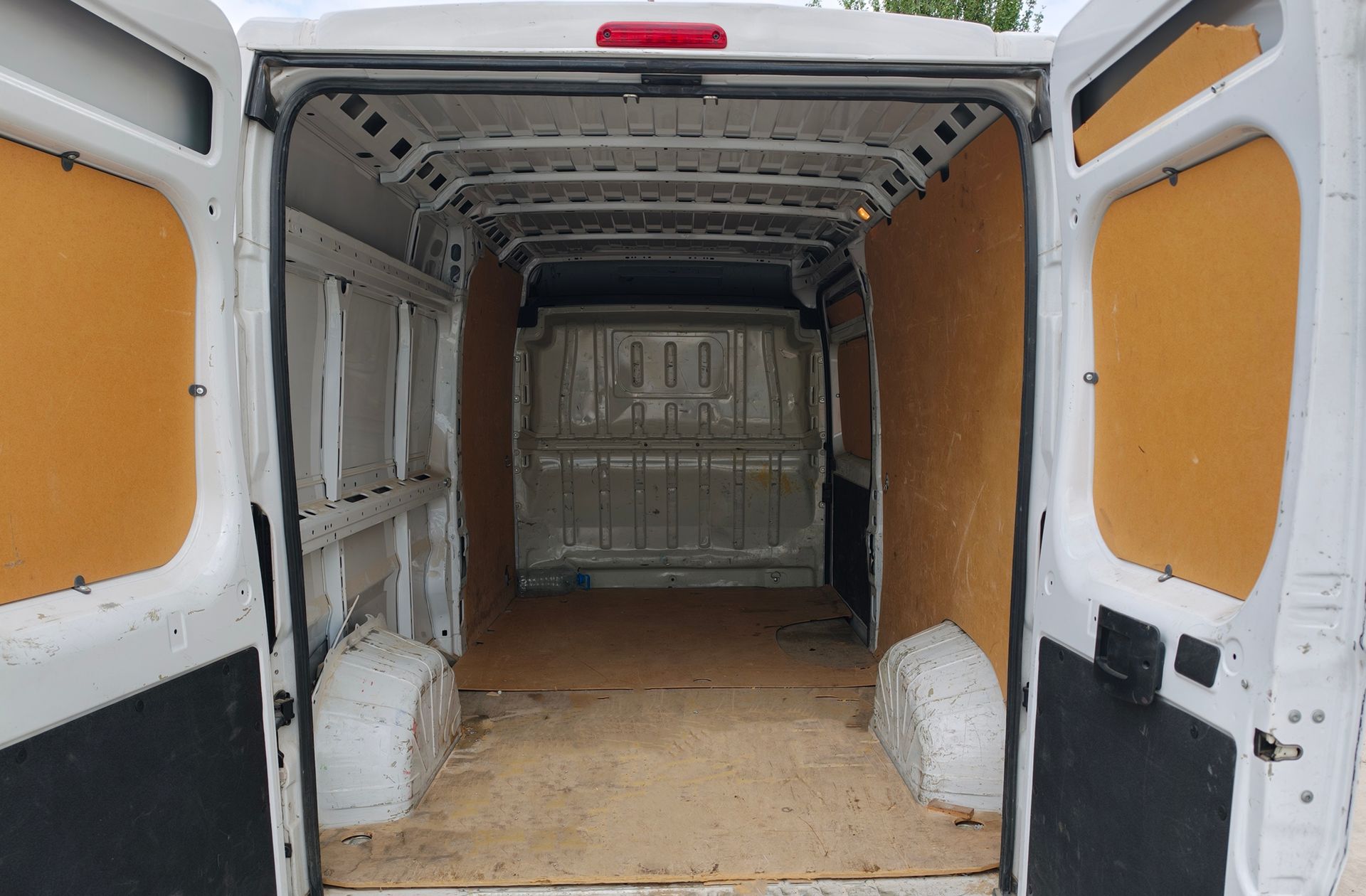 Opel Movano Furgon 2.2 BlueHDi Base L3H2 3.5T - foto 14
