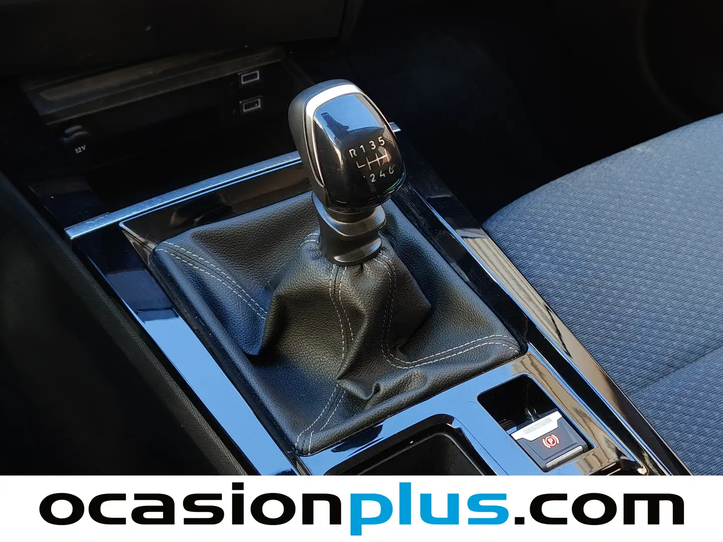 Foto Opel Astra Opel Astra 1.2 Turbo XHT Edition (130 CV)