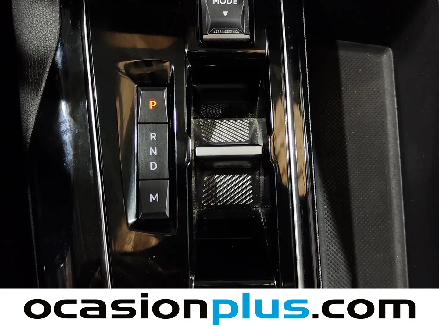 Foto Peugeot 5008 Peugeot 5008 PureTech 130 S&S Allure Pack EAT8  (130 CV) 7 Plazas