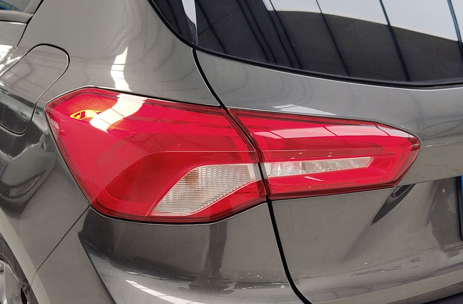 Ford Focus 1.0 EcoBoost ST-Line - foto 16