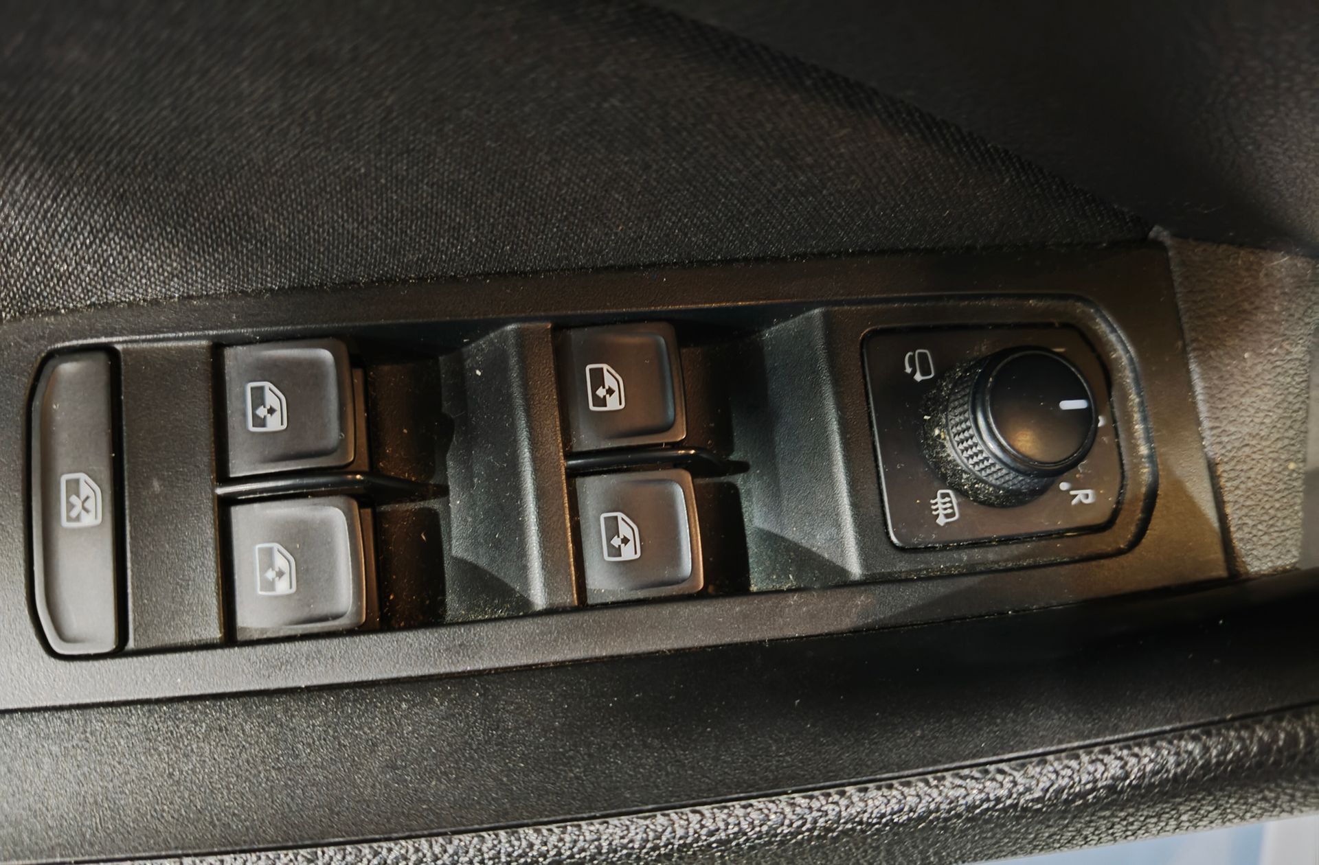 Škoda Kamiq 1.0 TSI Ambition - foto 19