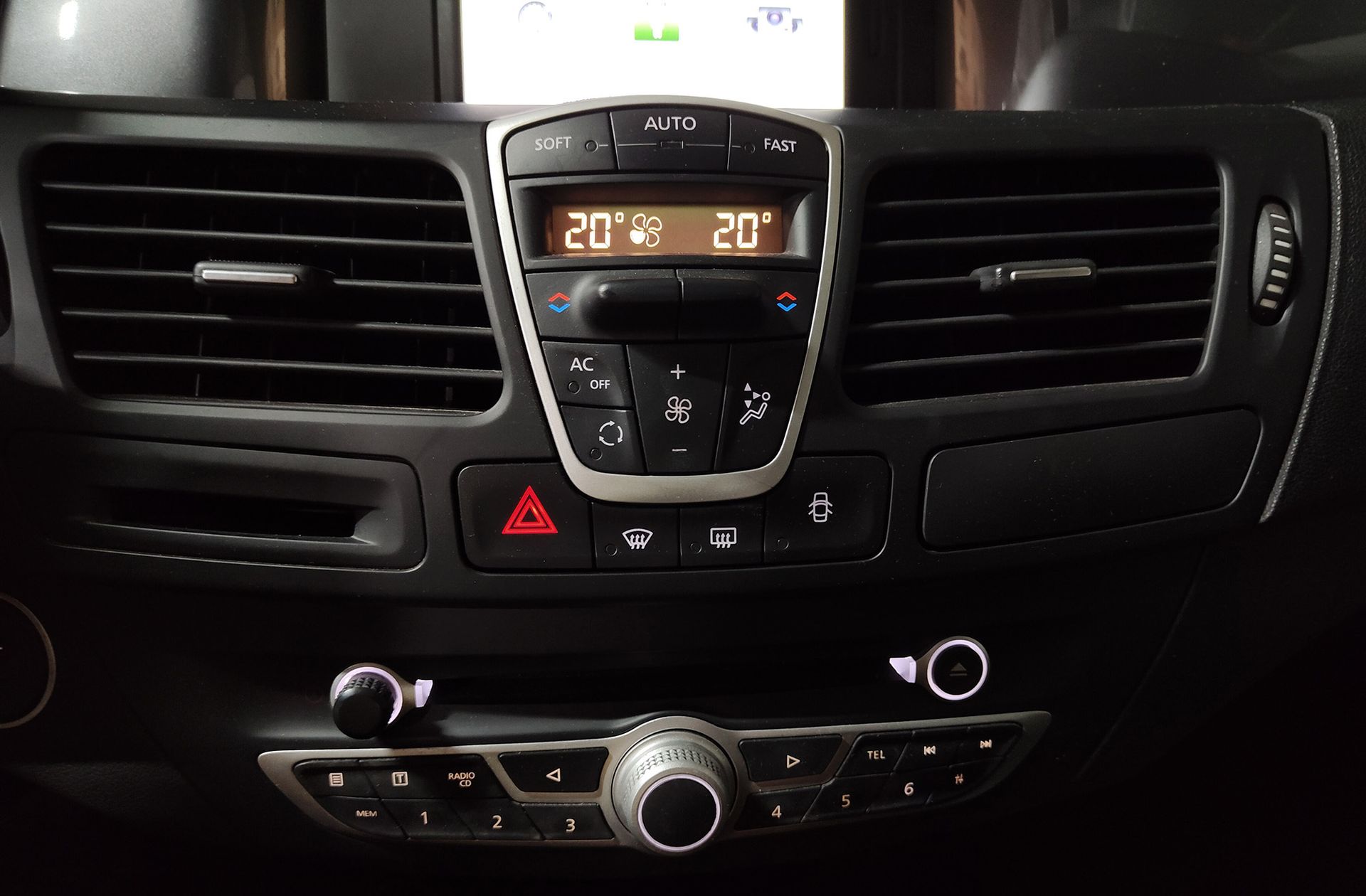 Renault Laguna 2.0 Expression TomTom - foto 26