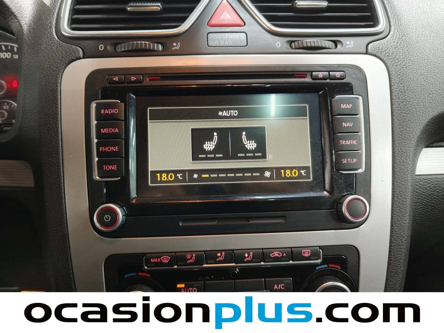 Foto Volkswagen Scirocco Volkswagen Scirocco 2.0 TDI BMT  Pack R-line (140 CV)