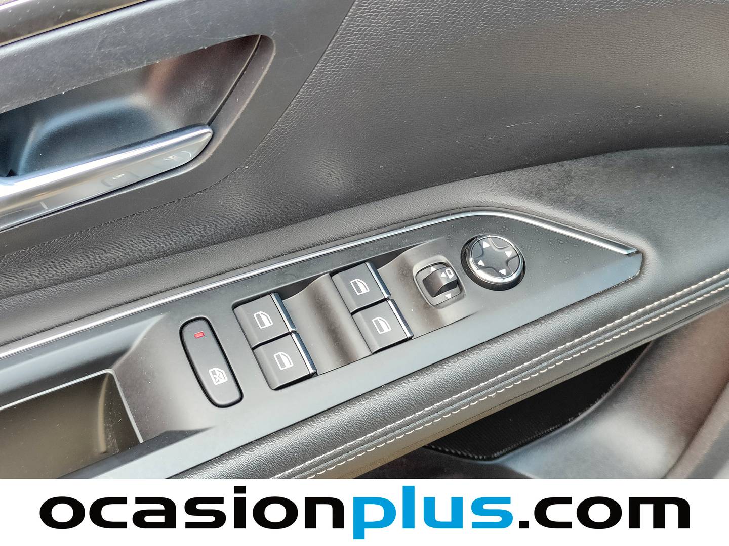 Foto Peugeot 5008 Peugeot 5008 PureTech 130 S&S GT (130 CV) 7 Plazas