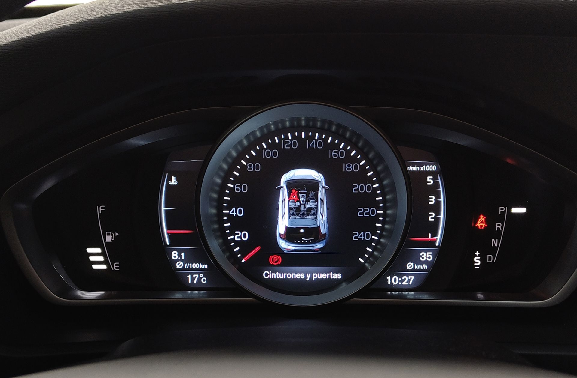 Volvo V40 D3 Momentum Edicion Ocean Race - foto 28