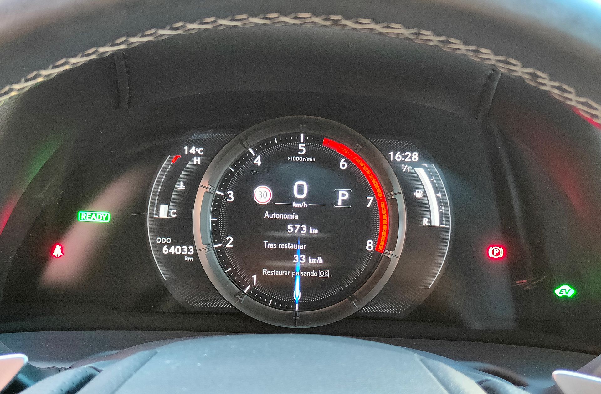 Lexus ES 300h F Sport - foto 26