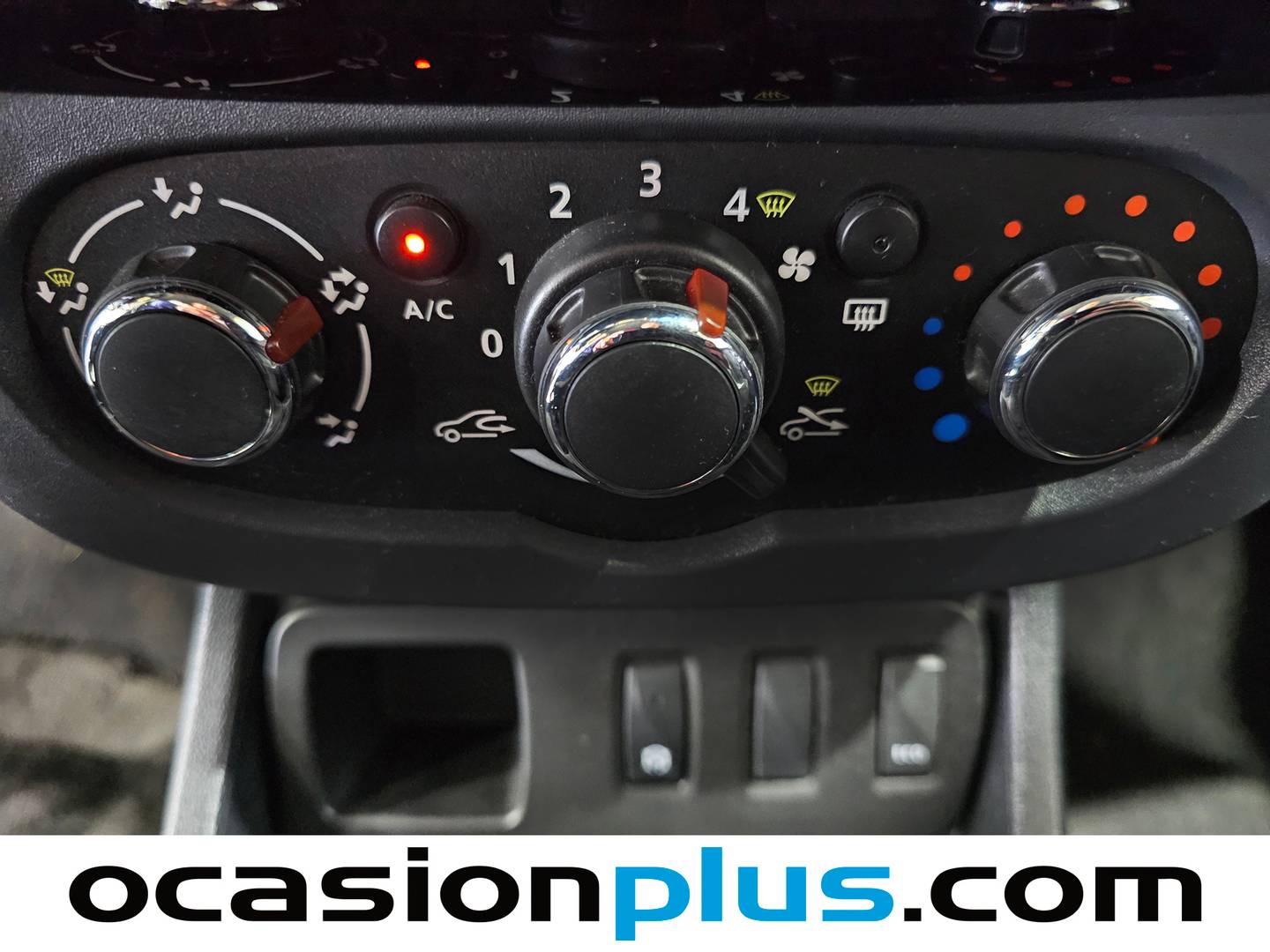 Foto Dacia Duster Dacia Duster dCi 110 SL Blackshadow 4x2 EU6 (109 CV)