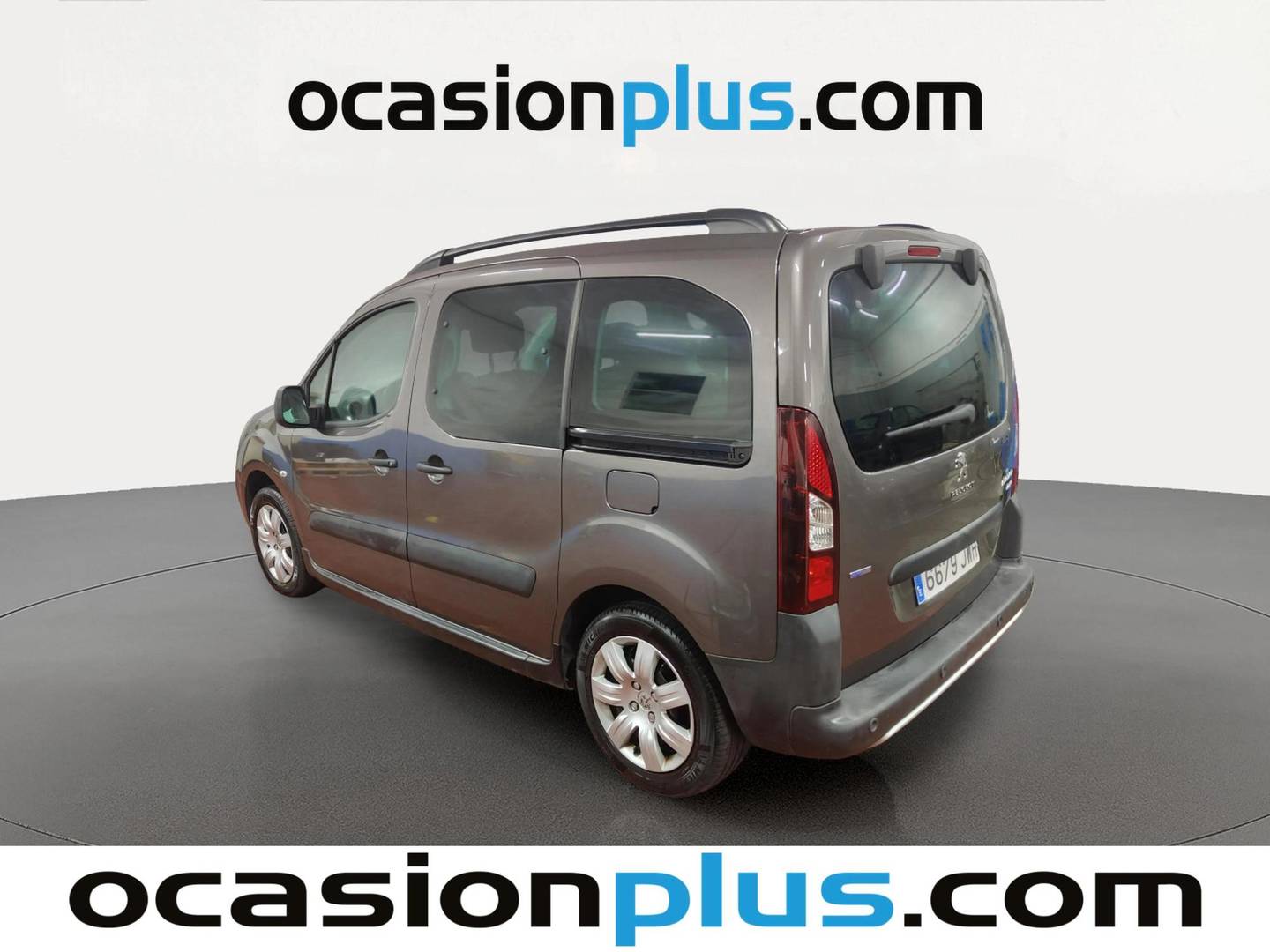 Foto trasera Peugeot Partner Peugeot Partner Tepee Combi 1.2 PureTech Outdoor (110 CV) izquierda