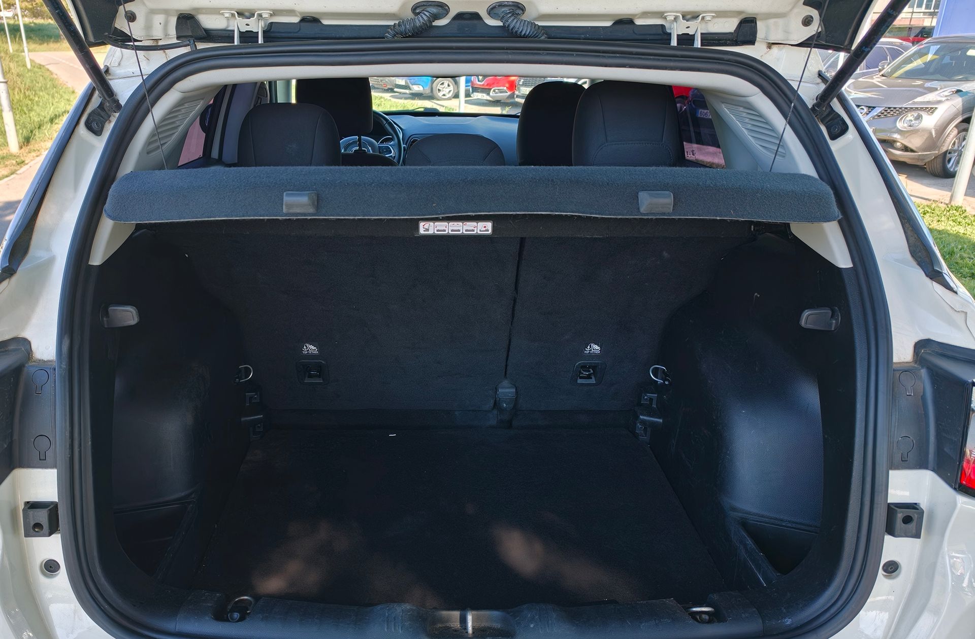 Jeep Compass 1.6 MultiJet Longitude 4x2 - foto 16