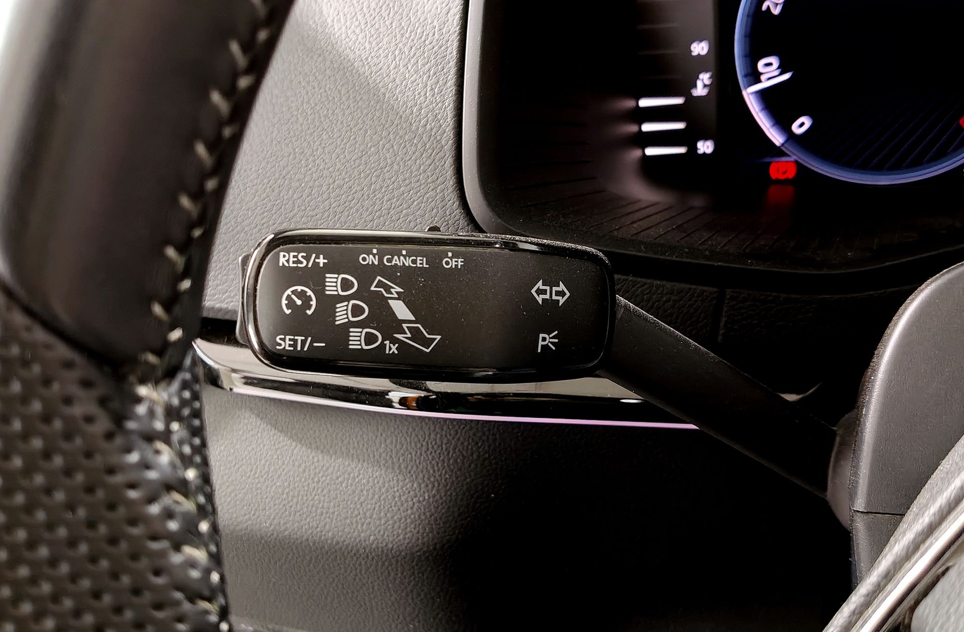 Škoda Karoq 2.0 TDI Sportline - foto 27