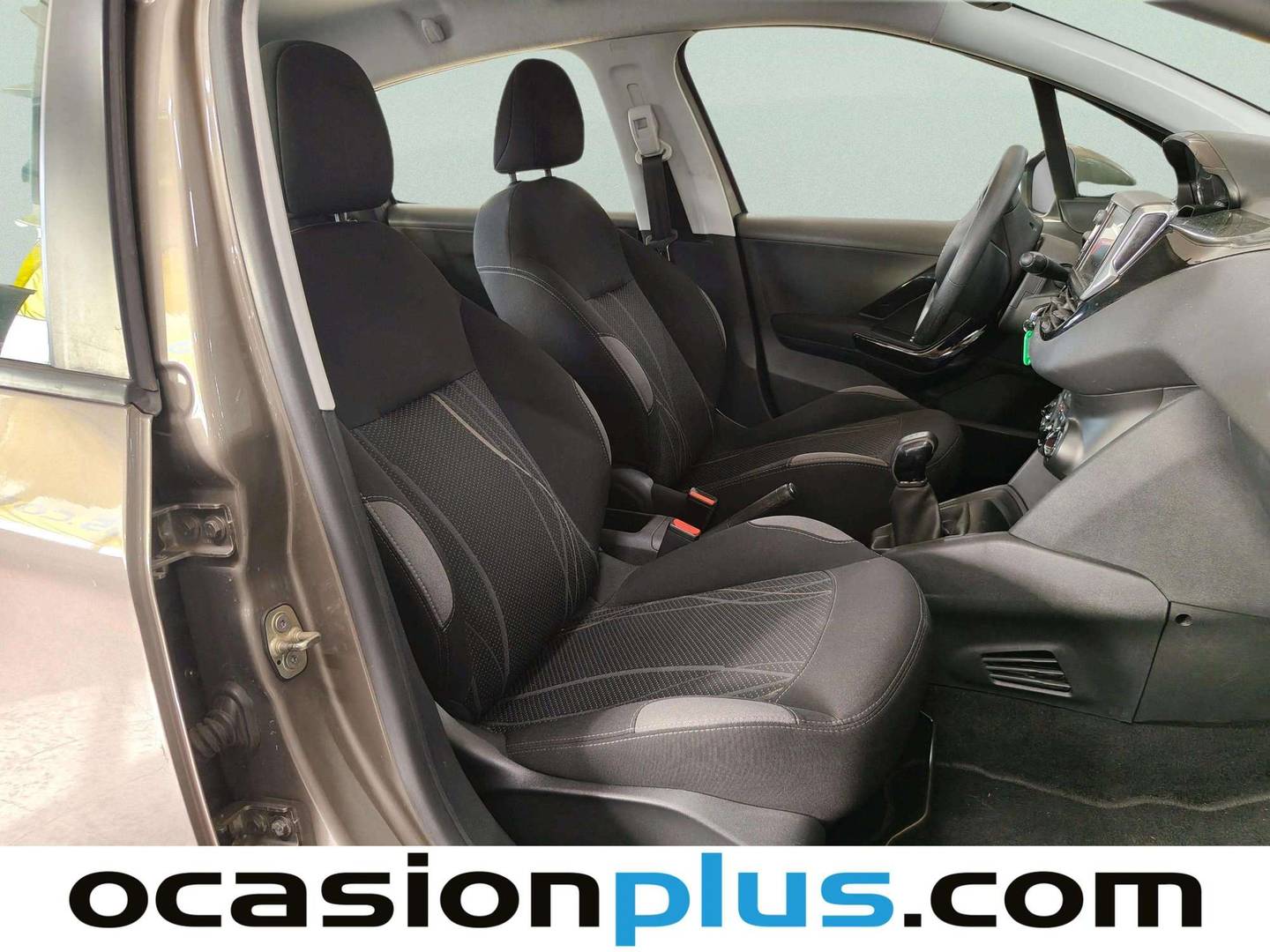 Peugeot 208 Peugeot 208 1.6 e-HDI Active (92 CV) km 0