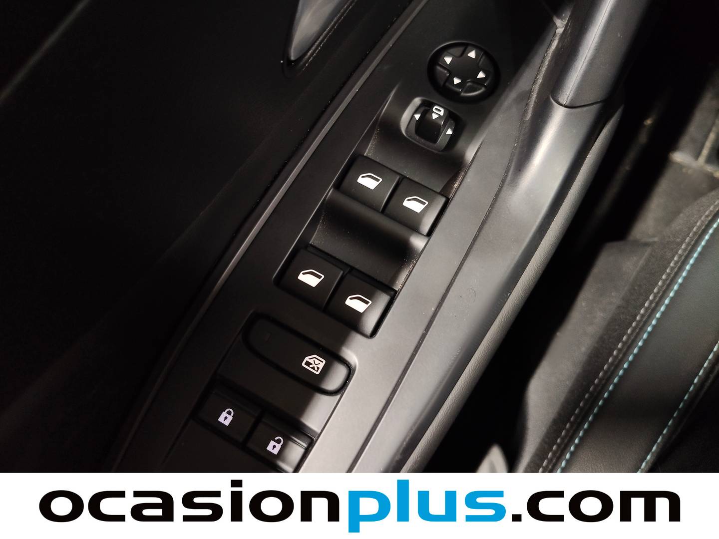 Peugeot 408 Peugeot 408 Allure Hybrid 145 eDCS6 (145 CV) 2025