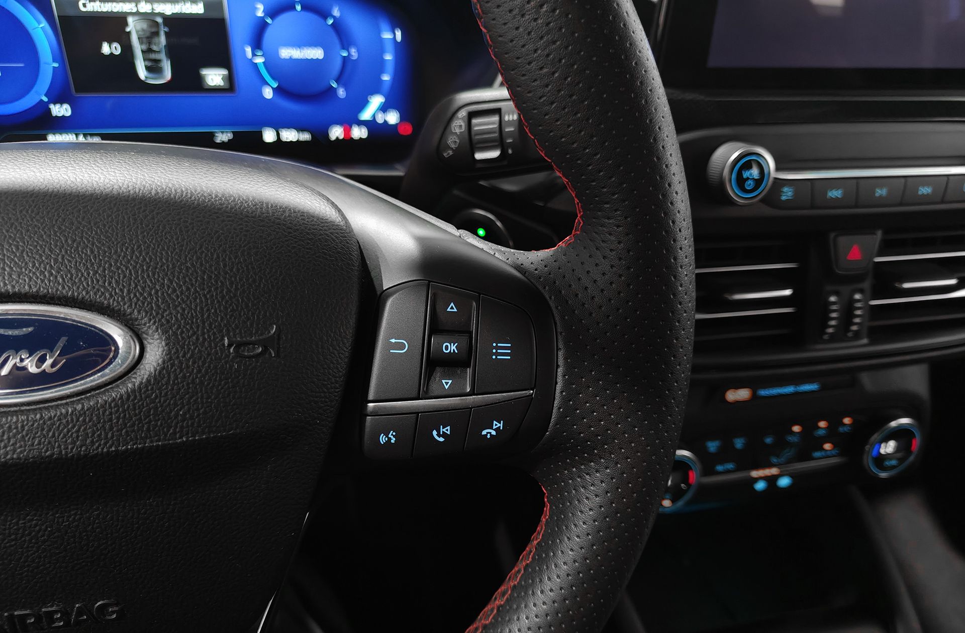 Ford Focus 2.0 EcoBlue ST-Line X - foto 28