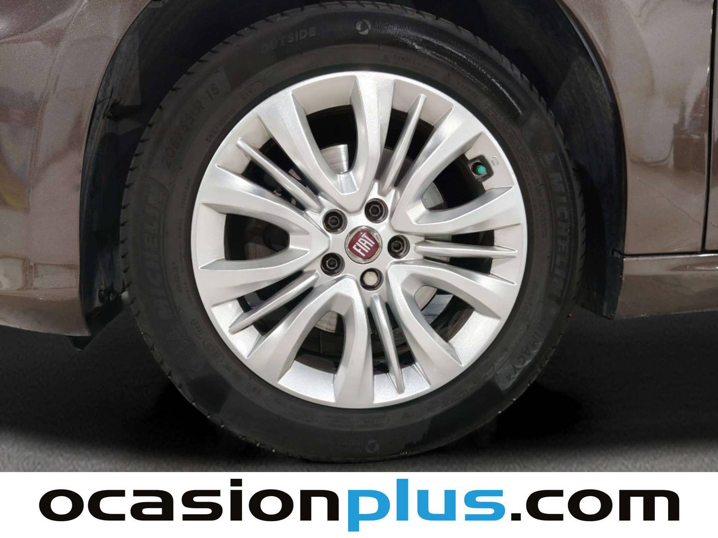Equipamiento del Fiat Tipo Fiat Tipo Sedan Sedan 1.4 Easy (95 CV)