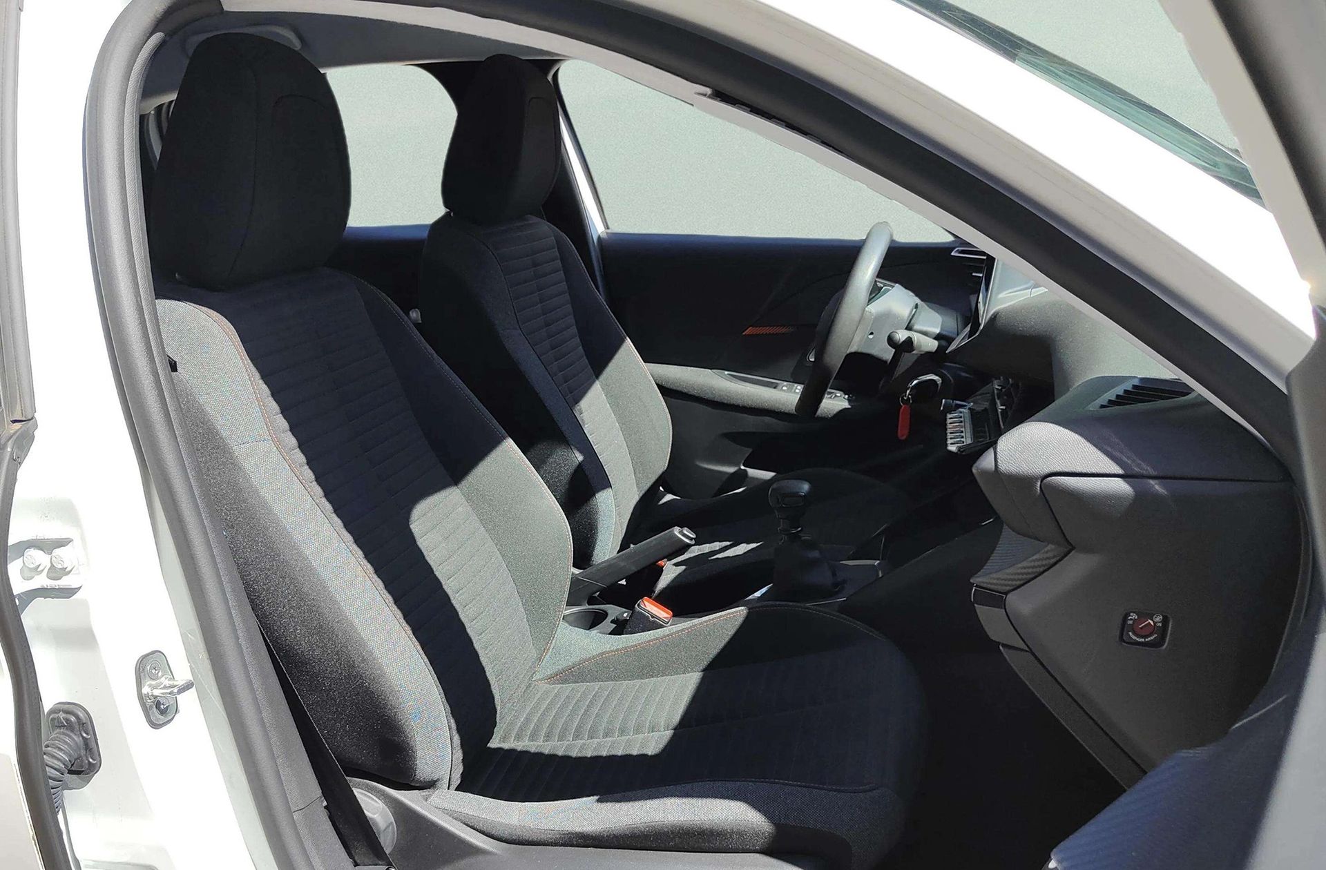 Peugeot 208 PureTech 100 Active Pack - foto 17