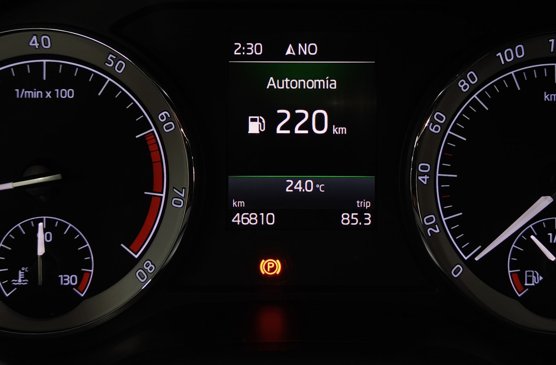 Škoda Karoq 1.5 TSI ACT Ambition - foto 11